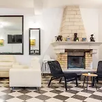Сasa de vacaciones Stone House With Two Balconies And The Sea View Bol